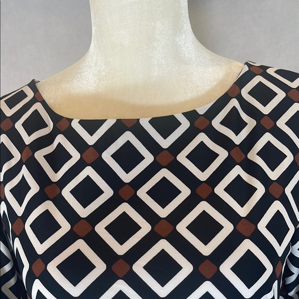 Geometric Patterned Dress - Picture 9 of 9
